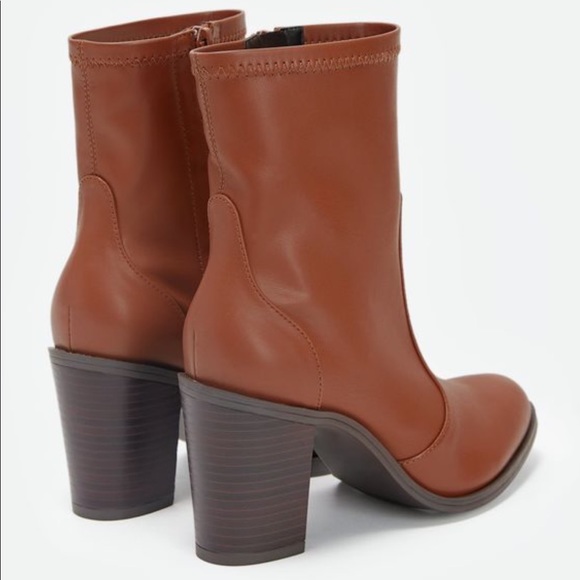$Clearance$ Heeled Booties - Picture 4 of 6